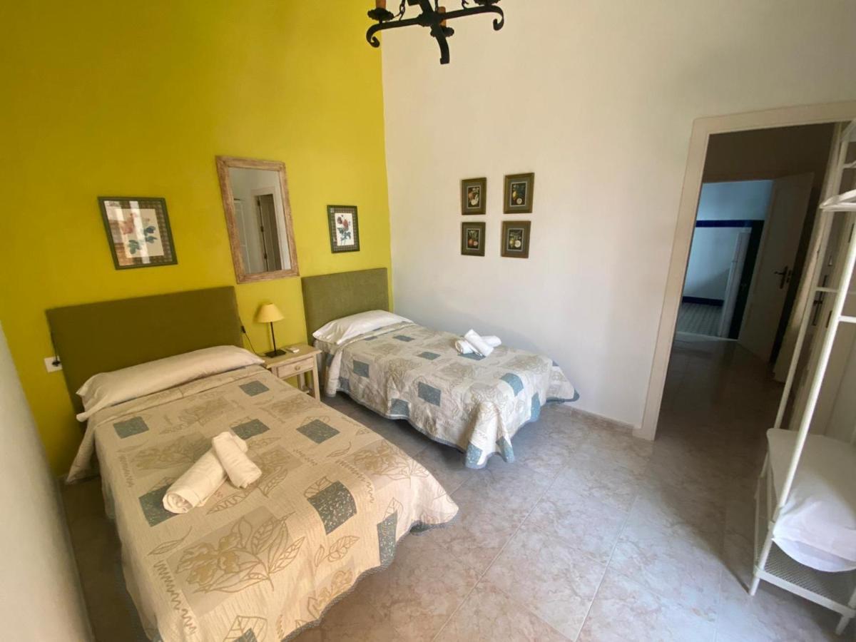 Apartamentos El Arco Conil De La Frontera Exterior foto